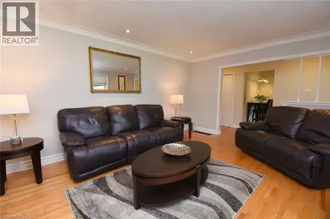 1087 Maplehurst Avenue Burlington ON L7T 3G3