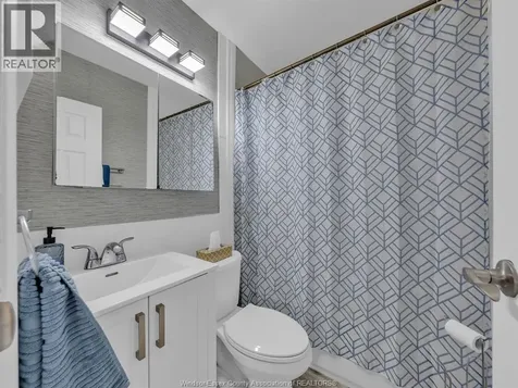 2575 Meighen Road Windsor ON N8W 4C3