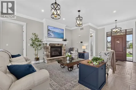 1030 Lark Street Lasalle ON N9H 0G1