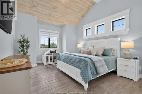 1030 Lark Street Lasalle ON N9H 0G1