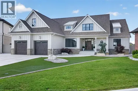 1030 Lark Street Lasalle ON N9H 0G1
