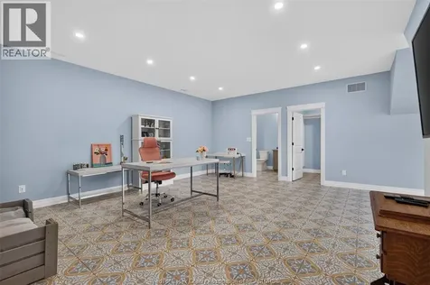 1030 Lark Street Lasalle ON N9H 0G1