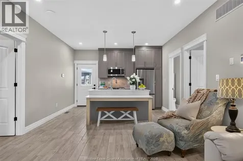 1030 Lark Street Lasalle ON N9H 0G1