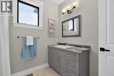 1030 Lark Street Lasalle ON N9H 0G1