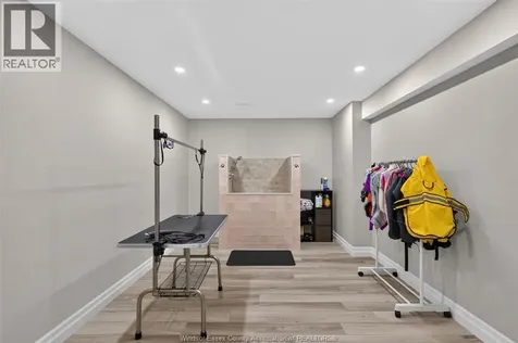 1030 Lark Street Lasalle ON N9H 0G1