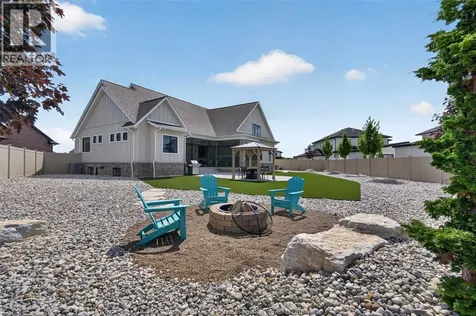 1030 Lark Street Lasalle ON N9H 0G1