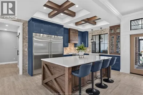 1030 Lark Street Lasalle ON N9H 0G1
