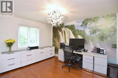 4299 Lakeshore Road Burlington ON L7L 1A7