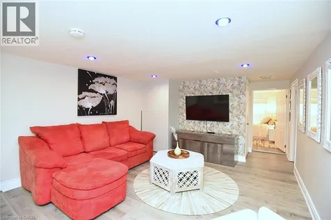 4299 Lakeshore Road Burlington ON L7L 1A7
