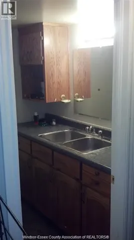 336 Partington Avenue Windsor ON N9B 2N5
