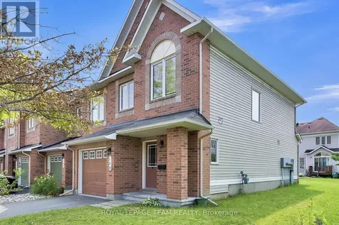 159 Tacom Circle Ottawa ON K2G 4R1