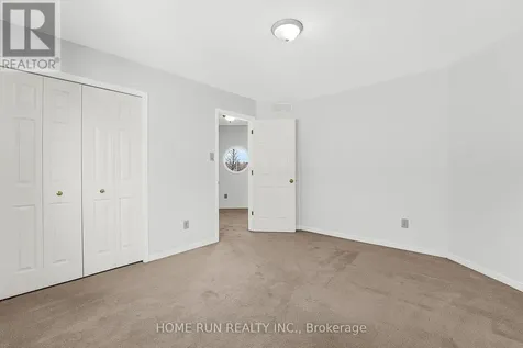 5 Cheltonia Way Ottawa ON K2T 1G1