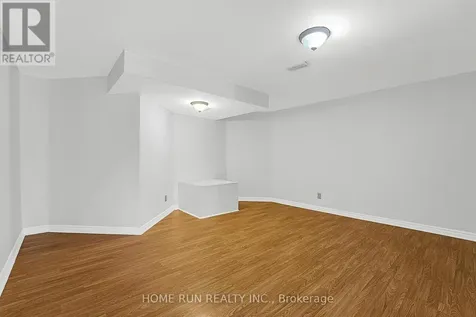 5 Cheltonia Way Ottawa ON K2T 1G1