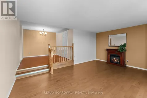 1599 Lassiter Terrace Ottawa ON K1J 8R6