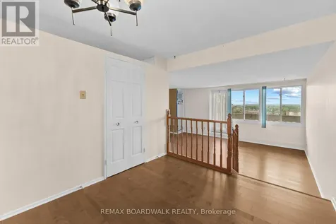 1599 Lassiter Terrace Ottawa ON K1J 8R6