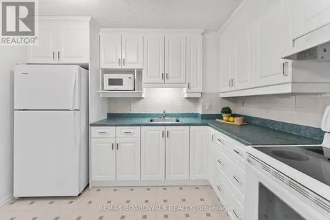 1599 Lassiter Terrace Ottawa ON K1J 8R6