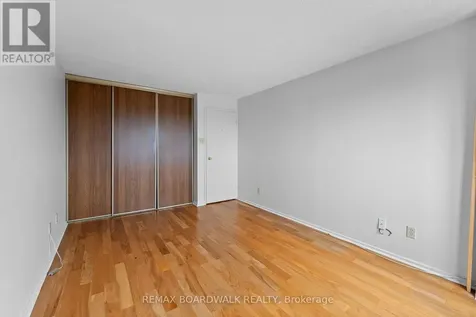 1599 Lassiter Terrace Ottawa ON K1J 8R6