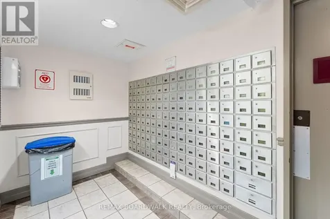 1599 Lassiter Terrace Ottawa ON K1J 8R6