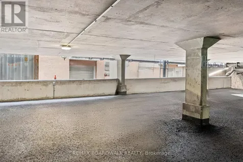 1599 Lassiter Terrace Ottawa ON K1J 8R6