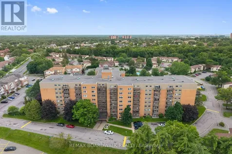 1599 Lassiter Terrace Ottawa ON K1J 8R6