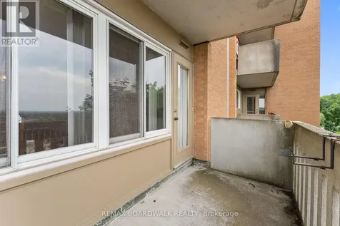 1599 Lassiter Terrace Ottawa ON K1J 8R6