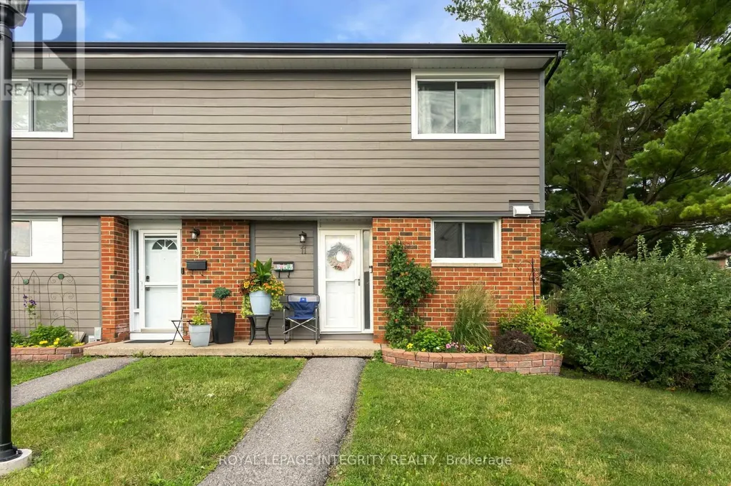 11 Glencoe Street Ottawa ON K2H 8S5