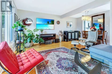 11 Glencoe Street Ottawa ON K2H 8S5