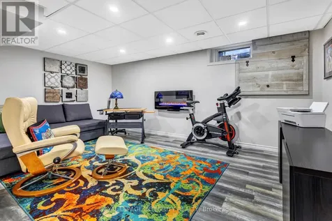 11 Glencoe Street Ottawa ON K2H 8S5
