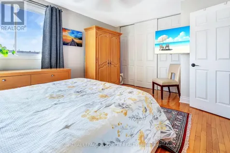 11 Glencoe Street Ottawa ON K2H 8S5