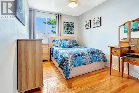 11 Glencoe Street Ottawa ON K2H 8S5