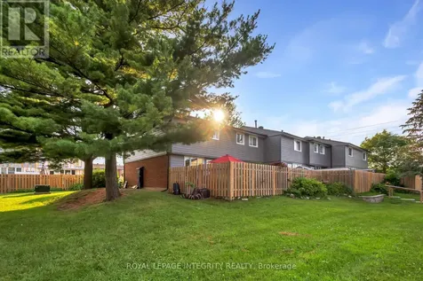 11 Glencoe Street Ottawa ON K2H 8S5