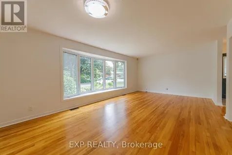 2097 Kingsley Road Ottawa ON K2C 2X6