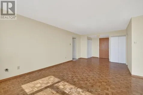 2760 Carousel Crescent Ottawa ON K1T 2N4