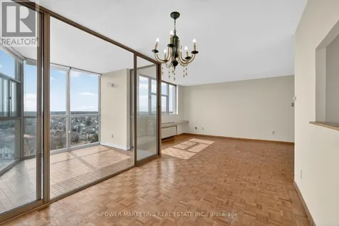 2760 Carousel Crescent Ottawa ON K1T 2N4