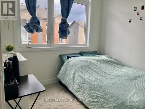 315 Terravita Private Ottawa ON K1V 2S1