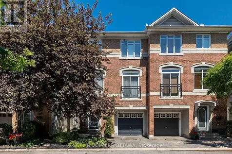 210 West Village Private Ottawa ON K1Z 1E4