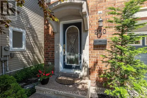 210 West Village Private Ottawa ON K1Z 1E4