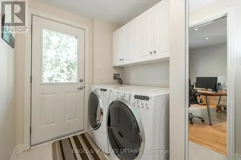 210 West Village Private Ottawa ON K1Z 1E4