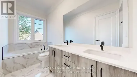 50 Third Avenue South Uxbridge ON L9P 1K5