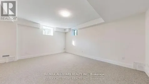 50 Third Avenue South Uxbridge ON L9P 1K5