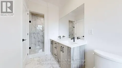 48 Third Avenue South Uxbridge ON L9P 1K5