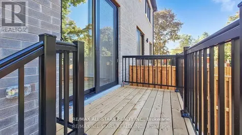 48 Third Avenue South Uxbridge ON L9P 1K5