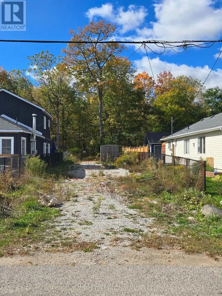 414 Limerick Street Innisfil ON L0L 1K0