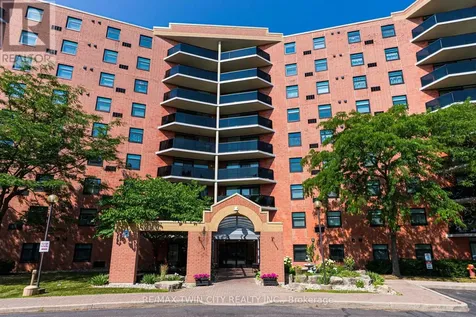 9 Bonheur Court Brantford ON N3P 1Z5