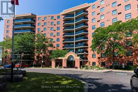 9 Bonheur Court Brantford ON N3P 1Z5