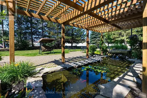 9 Bonheur Court Brantford ON N3P 1Z5