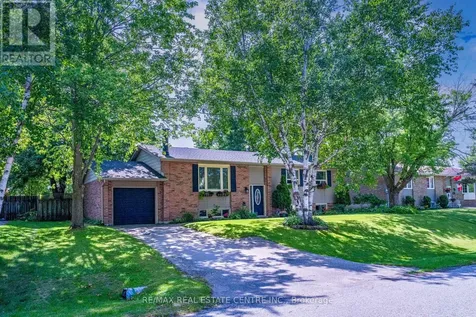 13 Douglas Crescent Erin ON N0B 1Z0