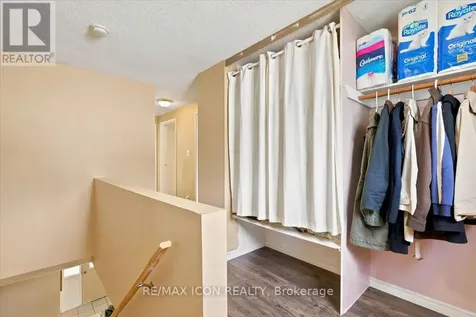 6 Tamarack Court Cambridge ON N3C 3A8