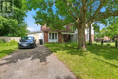 6 Tamarack Court Cambridge ON N3C 3A8