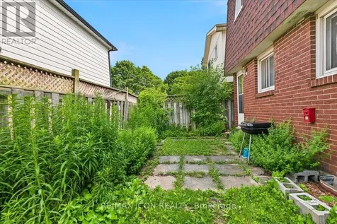 6 Tamarack Court Cambridge ON N3C 3A8